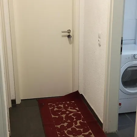 Gemuetliches Lisa Zimmer Mit Gemeinschaftskueche Heilbronn Zentrum Exterior foto
